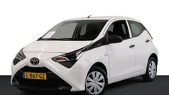 Wit Gebruikt 2021 Toyota Aygo Hatchback | € 10.950 (Eerlijke prijs)