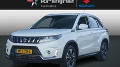 Gebruikt 2023 Suzuki Vitara Style SUV | € 25.925 (Eerlijke prijs)