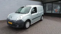 Zilver Gebruikt 2013 Renault Kangoo Komfort MPV | € 3.250 (Eerlijke prijs)