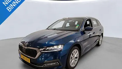 Occasion Skoda Octavia Business Line 2022 Blauw Stationwagen