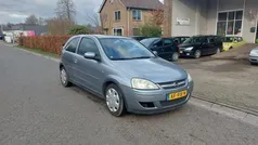 Grijs Gebruikt 2005 Opel Corsa Essentia Hatchback | € 799 (Eerlijke prijs)