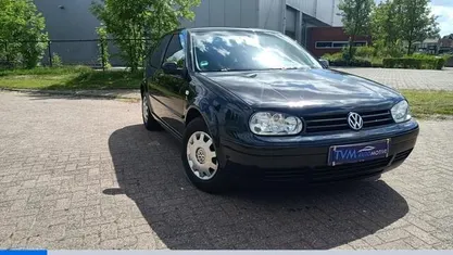 Occasion VW Golf IV 75 PK (55 kW) 2003 Zwart, metallic lak Hatchback
