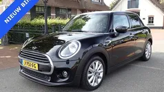 Gebruikt 2020 Mini ONE Pepper Hatchback | € 15.900 (Eerlijke prijs)