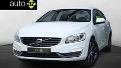 Wit Gebruikt 2017 Volvo V60 Dynamic Stationwagen | € 17.900 (Eerlijke prijs)