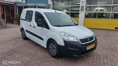Wit Gebruikt 2017 Peugeot Partner Premium MPV | € 8.950 (Eerlijke prijs)