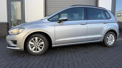 Occasion 2014 VW Golf Sportsvan Comfortline MPV | € 12.950 (Goede deal)