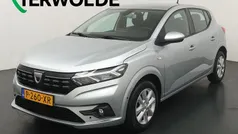 Grijs Occasion 2022 Dacia Sandero Comfort Hatchback | € 14.840 (Eerlijke prijs)