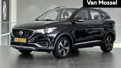 Zwart Gebruikt 2020 MG ZS Luxury Sedan | € 15.995 (Eerlijke prijs)