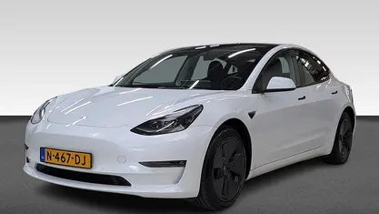 Wit Gebruikt 2021 Tesla Model 3 Sedan | € 27.990 (Eerlijke prijs)