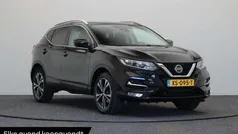 Zwart Gebruikt 2019 Nissan Qashqai N-Connecta SUV | € 17.445 (Eerlijke prijs)