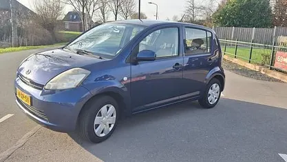 Occasion Daihatsu Sirion 87 PK (63 kW) 2007 Blauw Hatchback