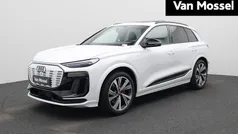 Wit Gebruikt 2025 Audi Q6 e-tron S-Line SUV | € 78.900 (Eerlijke prijs)