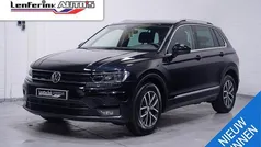 Zwart Gebruikt 2018 VW Tiguan Comfortline SUV | € 22.966 (Eerlijke prijs)