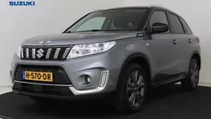 Grijs metallic Gebruikt 2020 Suzuki Vitara SUV | € 20.950 (Eerlijke prijs)