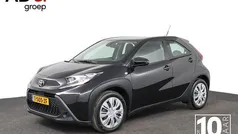 Gebruikt 2023 Toyota Aygo Play Hatchback | € 17.450 (Eerlijke prijs)