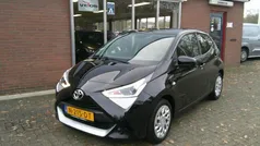 Gebruikt 2021 Toyota Aygo X-play Hatchback | € 8.950 (Eerlijke prijs)