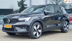 Zwart Gebruikt 2022 Volvo XC40 Ultimate SUV | € 33.645 (Eerlijke prijs)