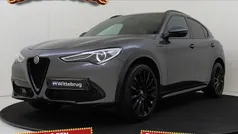 Grijs, metallic lak Gebruikt 2020 Alfa Romeo Stelvio Veloce SUV | € 40.925 (Eerlijke prijs)