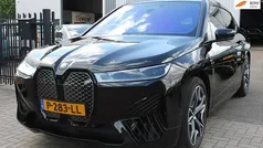 Zwart Occasion 2022 BMW iX Executive SUV | € 46.995 (Eerlijke prijs)