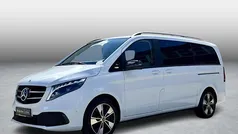 Gebruikt 2023 Mercedes V220 MPV | € 52.950 (Eerlijke prijs)