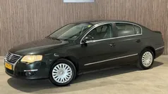 Gebruikt 2005 VW Passat Comfortline Sedan | € 2.400 (Goede deal)
