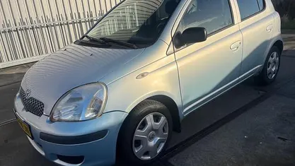 Gebruikt 2004 Toyota Yaris Hatchback | € 2.350 (Eerlijke prijs)