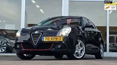 Zwart Gebruikt 2012 Alfa Romeo Giulietta Distinctive Hatchback | € 7.944 (Eerlijke prijs)