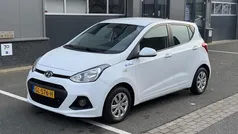 Wit Gebruikt 2015 Hyundai i10 Comfort Hatchback | € 6.950 (Eerlijke prijs)