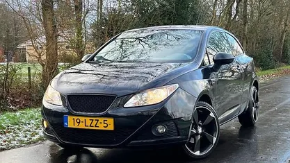 Zwart (metallic) Occasion 2010 Seat Ibiza FR Hatchback | € 2.975 (Eerlijke prijs)