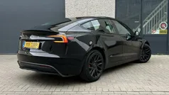 Zwart Gebruikt 2024 Tesla Model 3 Standard Range Sedan | € 36.999 (Eerlijke prijs)