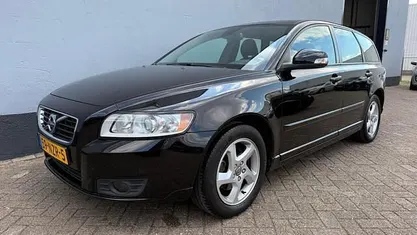 Occasion 2011 Volvo V50 Stationwagen | € 7.450 (Eerlijke prijs)