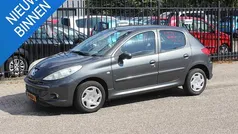Grijs Gebruikt 2011 Peugeot 206+ Hatchback | € 1.950 (Goede deal)