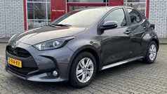 Gebruikt 2024 Toyota Yaris Hybrid Active Hatchback | € 23.700 (Eerlijke prijs)