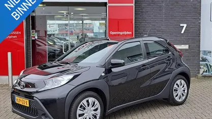 Occasion 2025 Toyota Aygo X X-play SUV | € 17.900 (Eerlijke prijs)