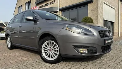 Occasion Fiat Croma 147 PK (108 kW) 2008 Grijs Stationwagen