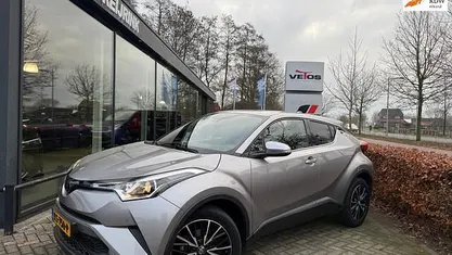 Gebruikt 2016 Toyota C-HR Executive SUV | € 17.995 (Eerlijke prijs)