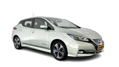 Grijs metallic Gebruikt 2018 Nissan Leaf Comfort Hatchback | € 10.445 (Eerlijke prijs)