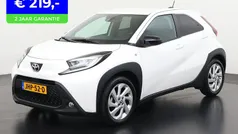 Gebruikt 2024 Toyota Aygo Play Hatchback | € 17.895 (Eerlijke prijs)