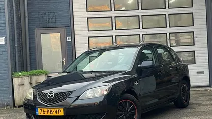 Gebruikt 2004 Mazda 3 Touring Hatchback | € 1.495 (Eerlijke prijs)