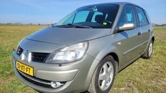 Grijs Gebruikt 2007 Renault Scénic II MPV | € 3.499 (Eerlijke prijs)