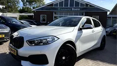 Wit Gebruikt 2019 BMW 118 Hatchback | € 18.850 (Eerlijke prijs)