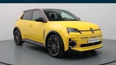 Twotone jaune pop ! / noir étoilé (geel metallic) Gebruikt 2024 Renault R5 Iconic Hatchback | € 31.490 (Goede deal)