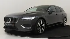 Grijs Gebruikt 2025 Volvo V60 Stationwagen | € 51.890 (Eerlijke prijs)