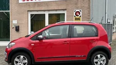 Rood Gebruikt 2013 VW cross up! Hatchback | € 6.495 (Eerlijke prijs)
