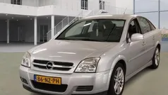 Gebruikt 2004 Opel Vectra GTS Elegance Hatchback | € 1.499 (Eerlijke prijs)