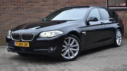 Zwart Occasion 2011 BMW 530 Stationwagen | € 10.449 (Super prijs)