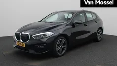 Gebruikt 2023 BMW 118 Basis Hatchback | € 24.900 (Eerlijke prijs)