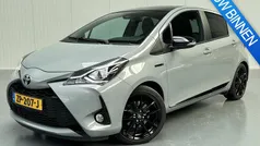 Grijs Gebruikt 2019 Toyota Yaris Hybrid Sport Hatchback | € 19.950 (Eerlijke prijs)