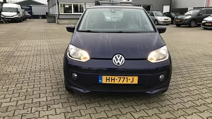 Occasion 2015 VW up! high up! Hatchback | € 7.450 (Eerlijke prijs)