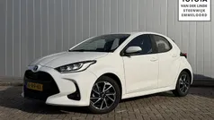 Gebruikt 2021 Toyota Yaris Hybrid Hatchback | € 19.900 (Eerlijke prijs)
